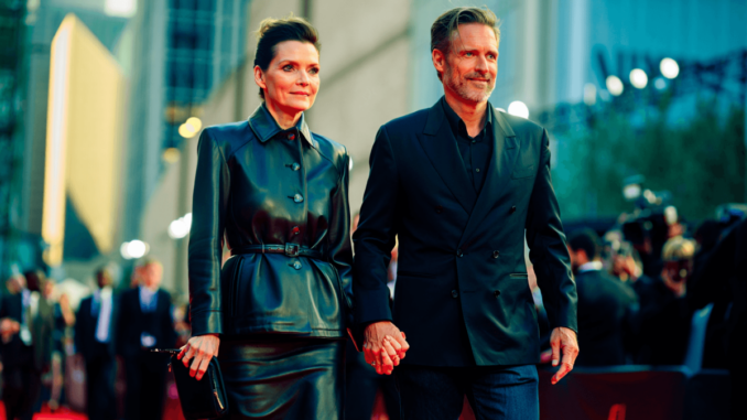 64067 michelle pfeiffer makes rare red carpet appearance for the madison premiere.jpg scaled