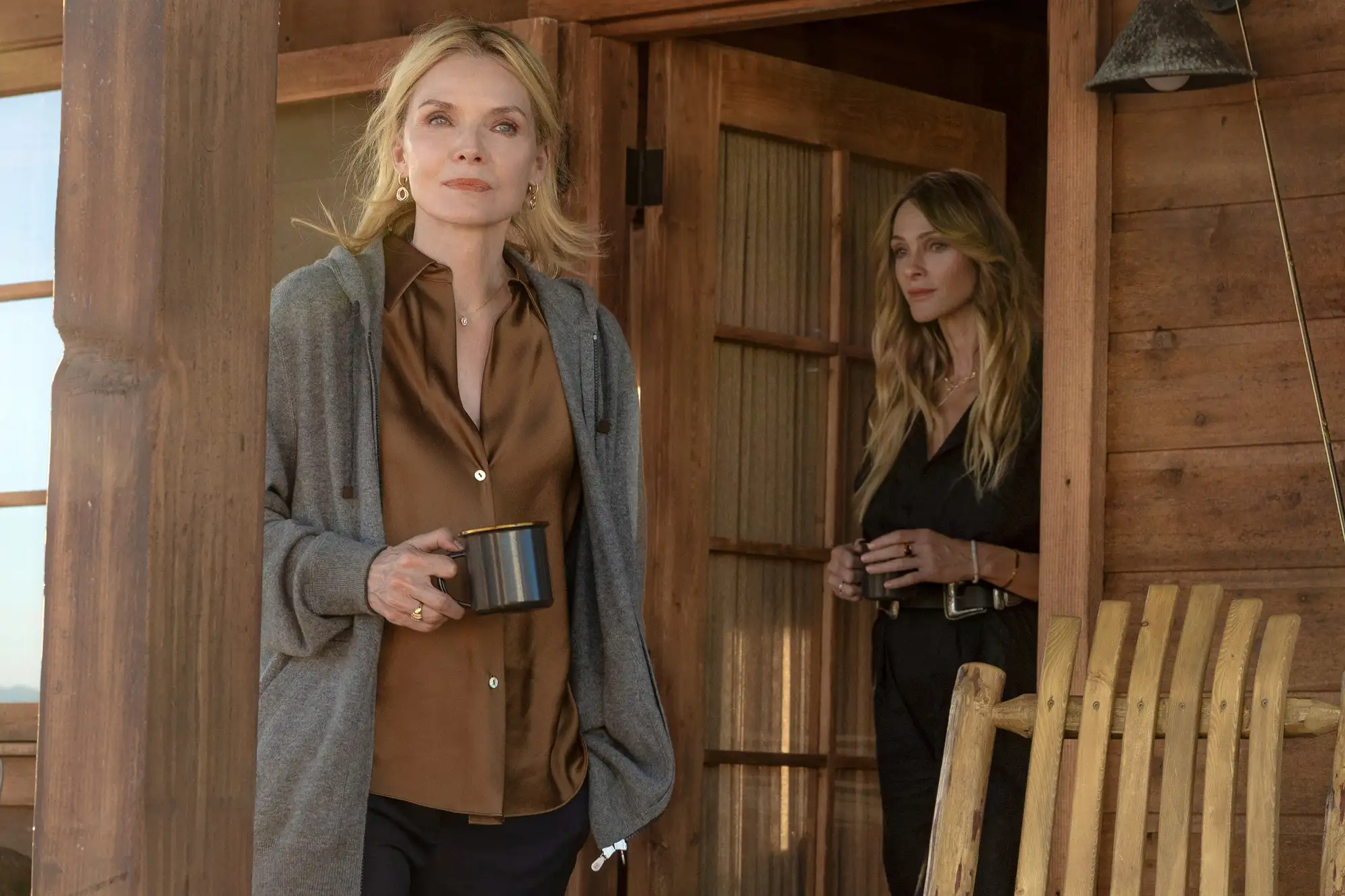 Michelle pfeiffer beau garrett the madison 031026 66dde67feff048a987da32ee3bb5393e