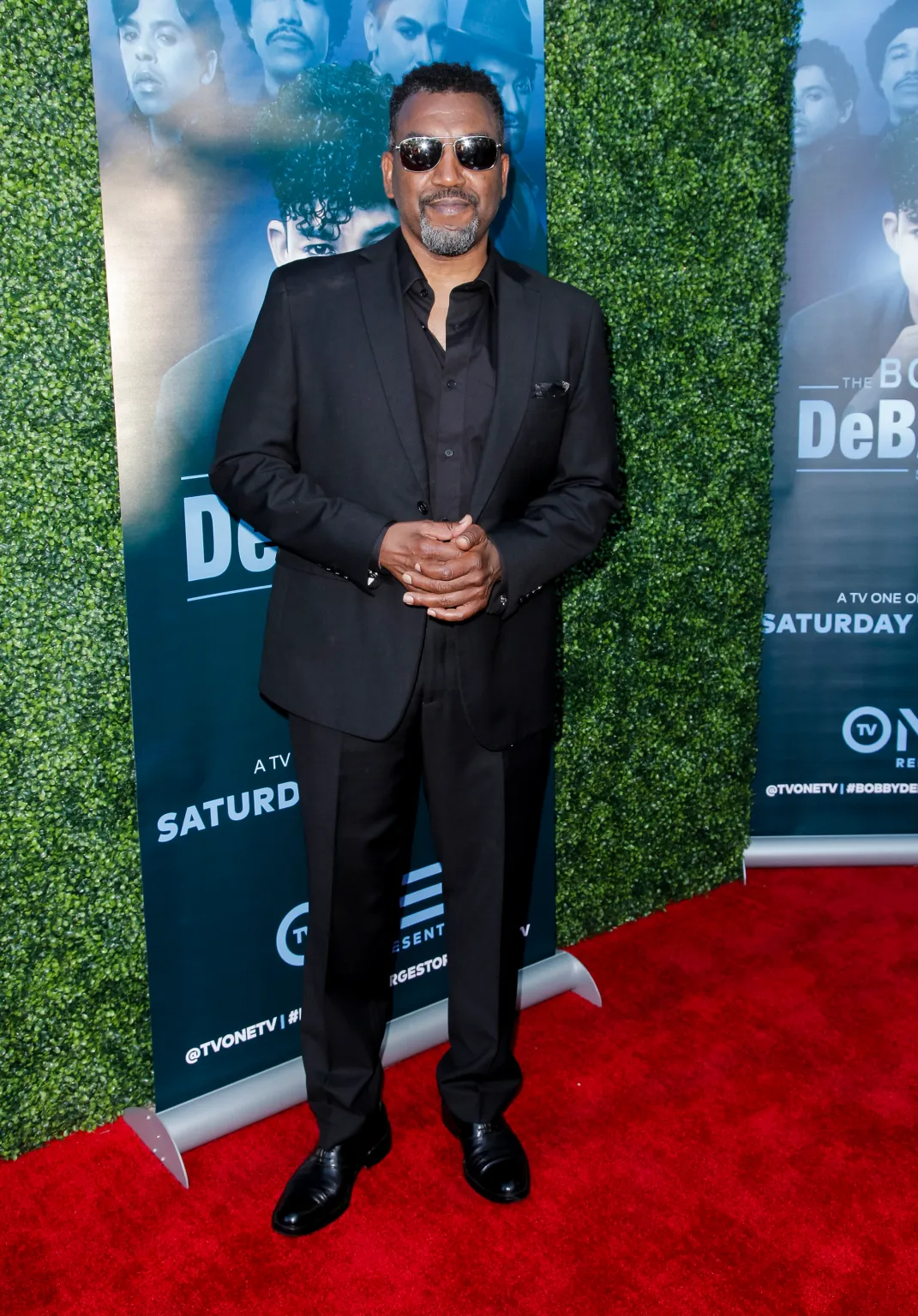 Russell andrews attends premiere tv